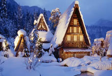 足篮不分家,泰山外援卡扎休赛期现场观战CBA山东队比赛.